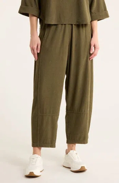 Max Studio Barrel Leg Corduroy Pants In Green