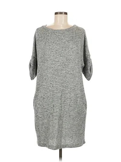 Pre-owned Max Studio Casual Dress In Gray
