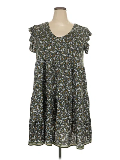 Pre-owned Max Studio Casual Dress In Green