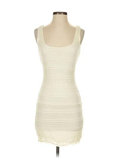 Pre-owned Max Studio Casual Dress In White
