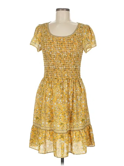 Pre-owned Max Studio Casual Dress In Yellow