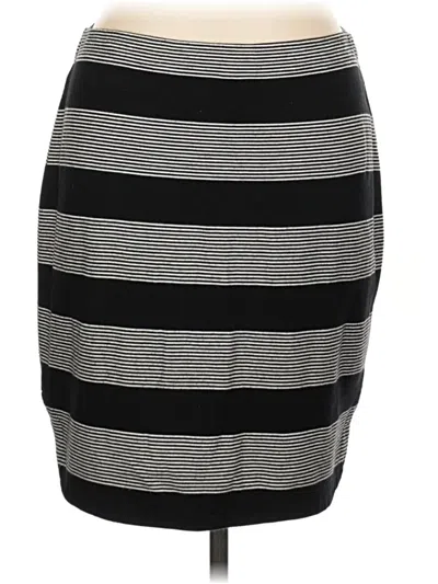 Pre-owned Max Studio Casual Skirt In Black