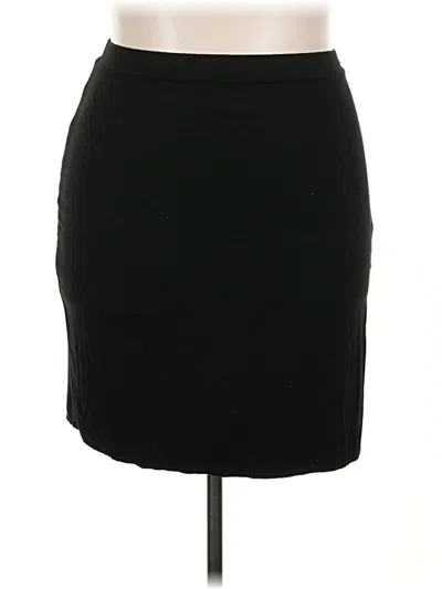 Pre-owned Max Studio Casual Skirt In Black