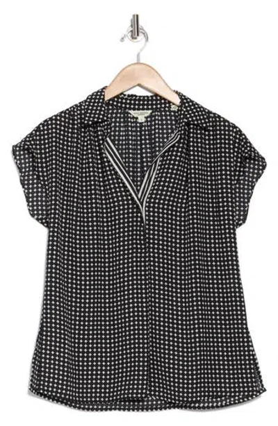 Max Studio Short Sleeve Popover Blouse In Black/ivory Dot