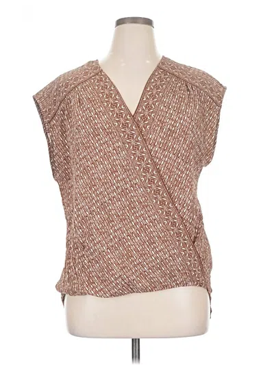 Pre-owned Max Studio Sleeveless Blouse In Brown