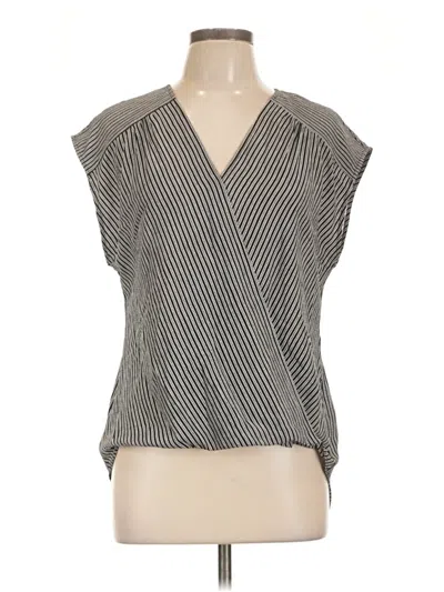 Pre-owned Max Studio Sleeveless T-shirt In Gray