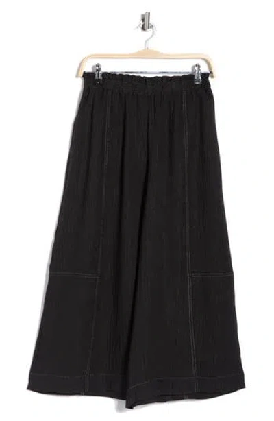Max Studio Top Stitch Gaucho Pants In Black