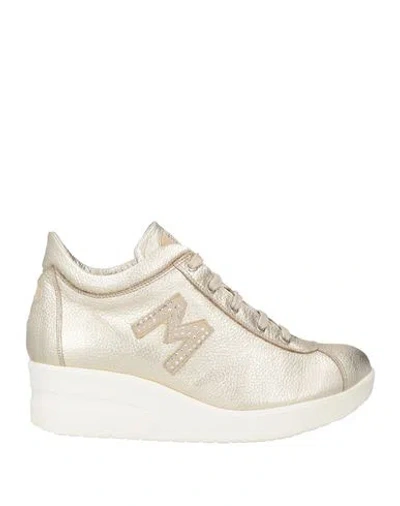 Max Woman Sneakers Platinum Size 8 Leather