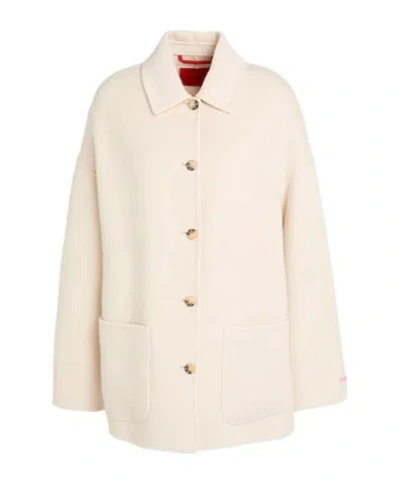 Maxco. A Simple And Long Coat In White