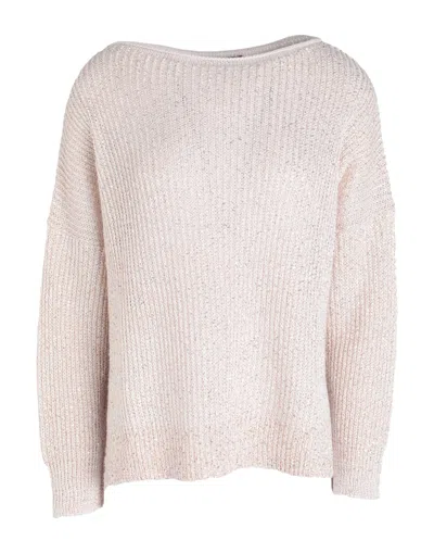 Maxco. Medium Thickness Knit Sweater In White