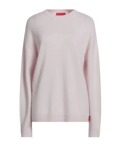 Maxco. Ribbed Crew Neck Sweater In White