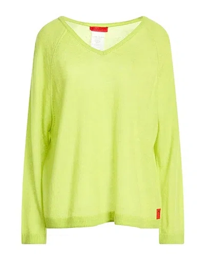Maxco. Solid Color V-neck Knit Sweater In Yellow