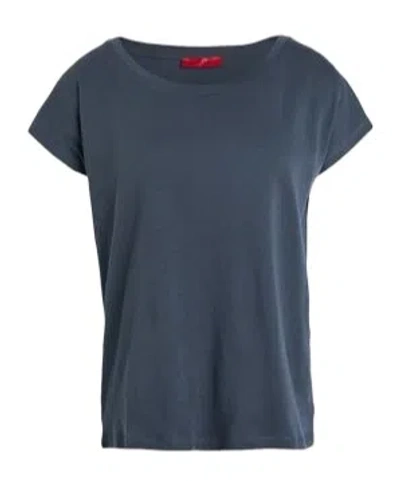 Maxco. T-shirts In Blue