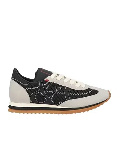 Maxco. Two-tone Low Top Sneakers In Black