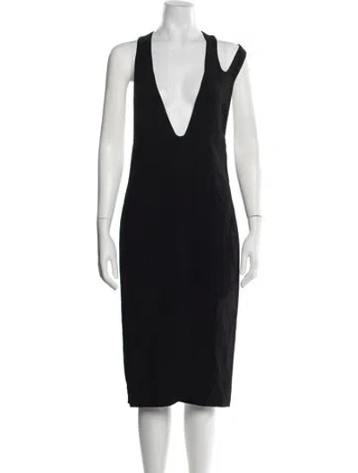 Pre-owned Maximilian Plunge Neckline Knee-length Dress In Black