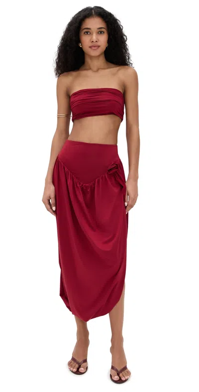 Maygel Coronel Noriega Set Carmesi In Red