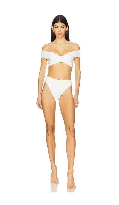 MAYGEL CORONEL SAUCO BIKINI SET