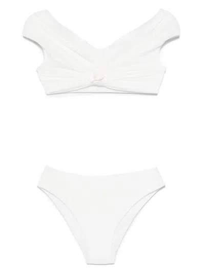 Maygel Coronel Sauco Bikini In Weiss