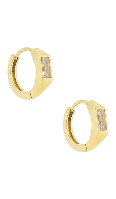 Mazin Jewels Chloe Hoops Earring In Gold