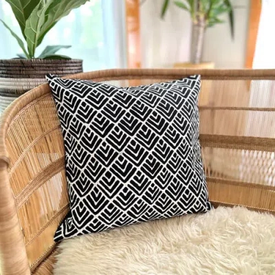 Mbare Geo Flowers Black Sadza Pillow Cover 46cm