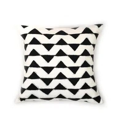 Mbare Geometric Cotton Pillow Cover In White
