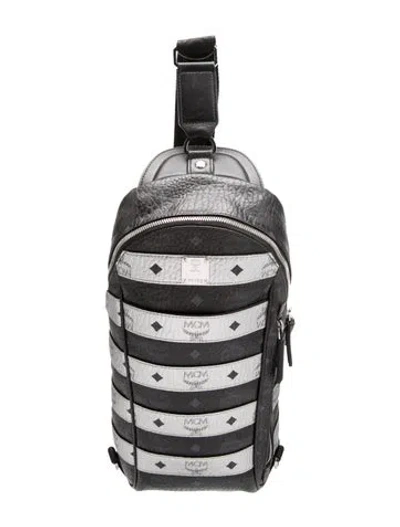 Pre-owned Mcm Leather Backpack In Black