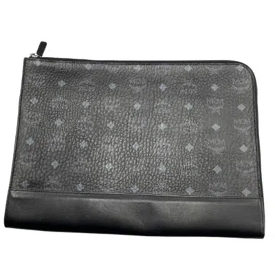 Pre-owned Mcm Leather Clutch Bag () In Black