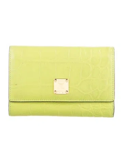 Pre-owned Mcm Leather Trifold Wallet In Green
