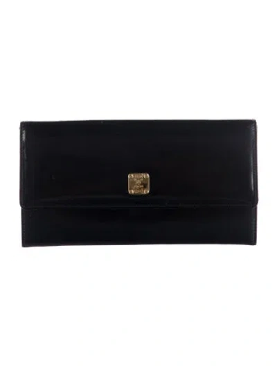 Pre-owned Mcm Patent Leather Clutch In Black