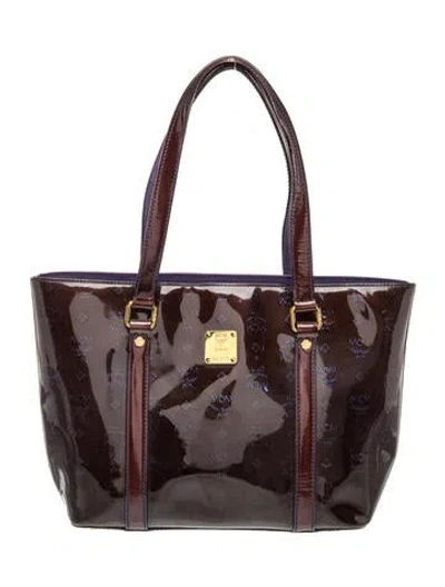 Pre-owned Mcm Patent Leather Shoulder Bag In Burgundy