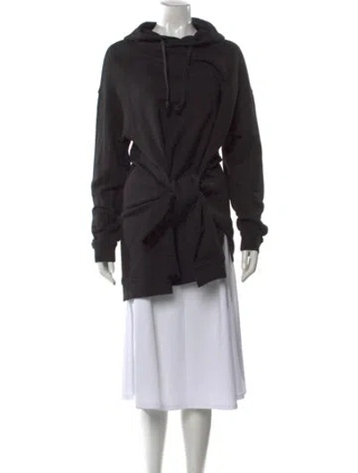 Pre-owned Mcq By Alexander Mcqueen Crew Neck Sweater In Black