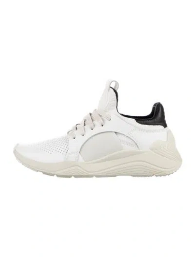 Pre-owned Mcq By Alexander Mcqueen Leather Athletic Sneakers In White