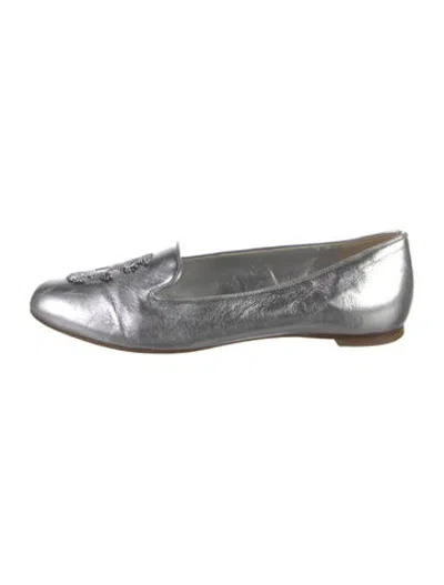 Pre-owned Mcq By Alexander Mcqueen Leather Graphic Print Loafers In Silver