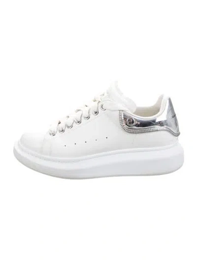 Pre-owned Mcq By Alexander Mcqueen Leather Sneakers In White