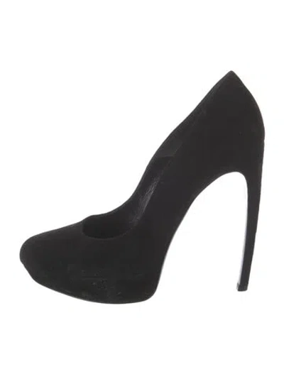 Pre-owned Mcq By Alexander Mcqueen Suede Pumps In Black