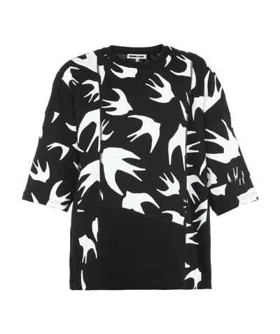 Mcq By Alexander Mcqueen Swallow Printed T-shirt In Black