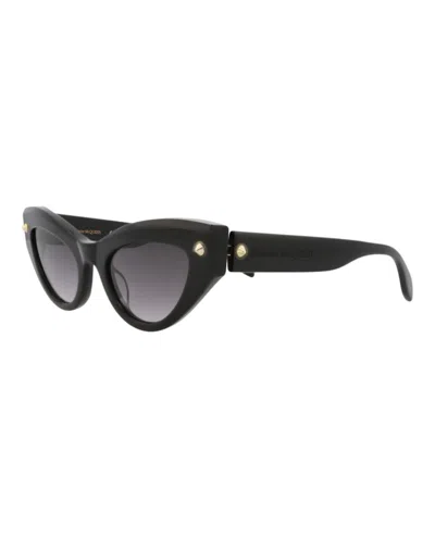 Pre-owned Mcq By Alexander Mcqueen Women's Mcq Alexander Mcqueen Alexander Mcqueen Cat Eye Sunglasses In Black Black Grey (am0407s/3001