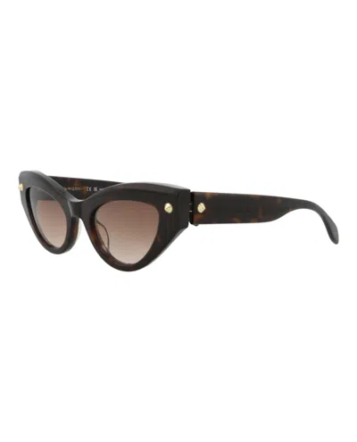 Pre-owned Mcq By Alexander Mcqueen Women's Mcq Alexander Mcqueen Alexander Mcqueen Cat Eye Sunglasses In Havana Havana Brown (am0407s/3