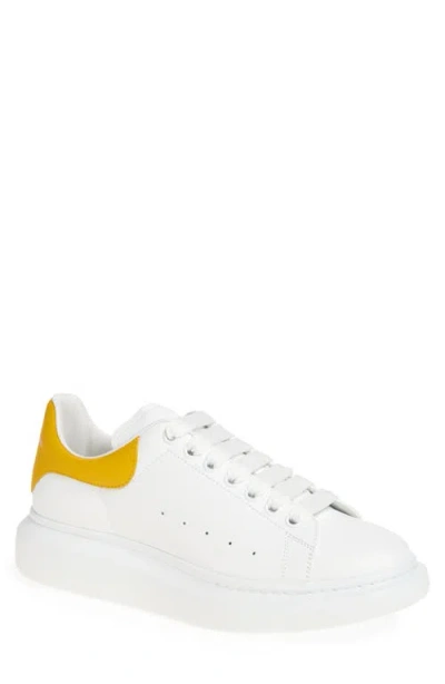 ALEXANDER MCQUEEN MCQUEEN OVERSIZED SNEAKER