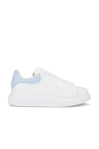 Alexander Mcqueen Oversized Sneaker In Blue
