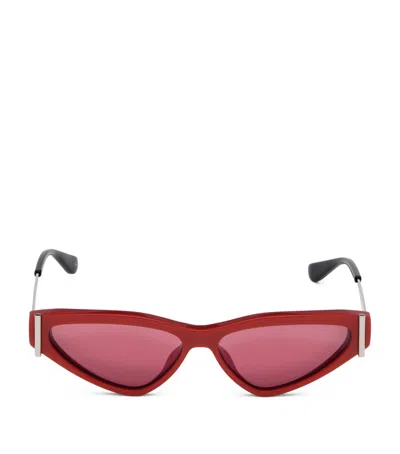 Alexander Mcqueen Side T-bar Sunglasses In Red