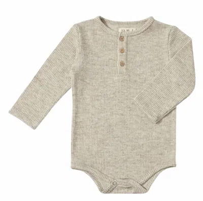 Me & Henry Kids Aynor Heathered Onesie In Beige In Neutral