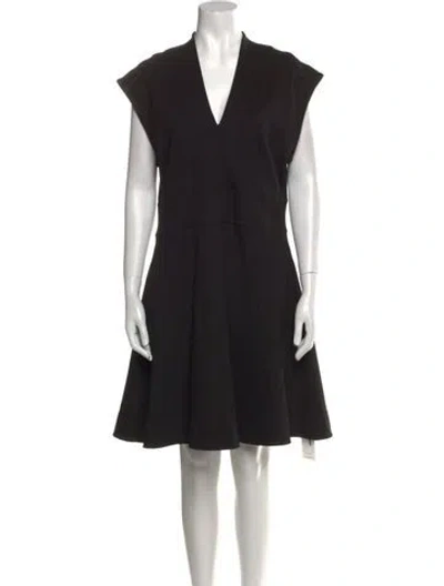 Pre-owned Me+em V-neck Knee-length Dress In Black