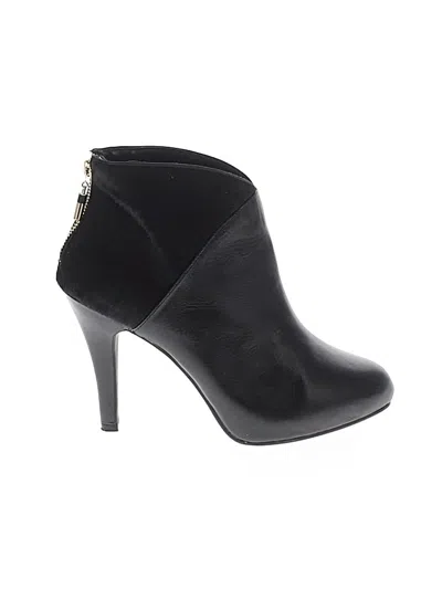 Pre-owned Me Too Ankle Boots In Black