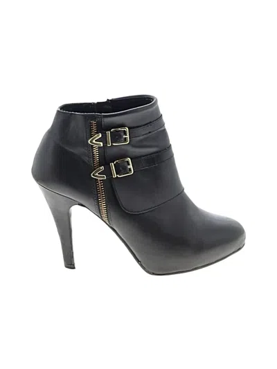 Pre-owned Me Too Ankle Boots In Black