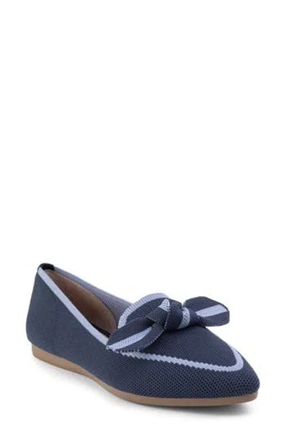 Me Too Annora Bow Pointed Toe Flat In New Marine/blue