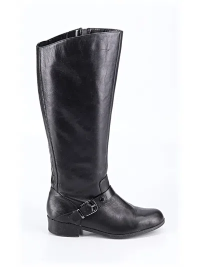 Pre-owned Me Too Boots In Black