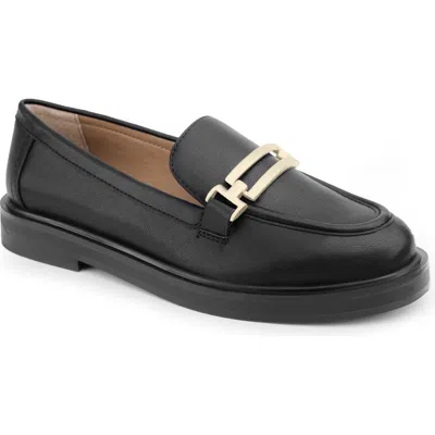 Me Too Fenix Loafer In Black