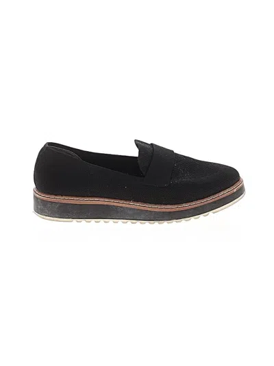 Pre-owned Me Too Flats In Black