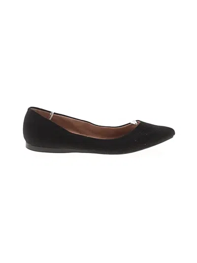 Pre-owned Me Too Flats In Black